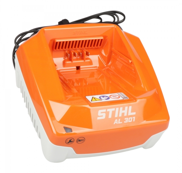 STIHL Power-Box 1 mit 2x AP 200 Akku, AL 301
